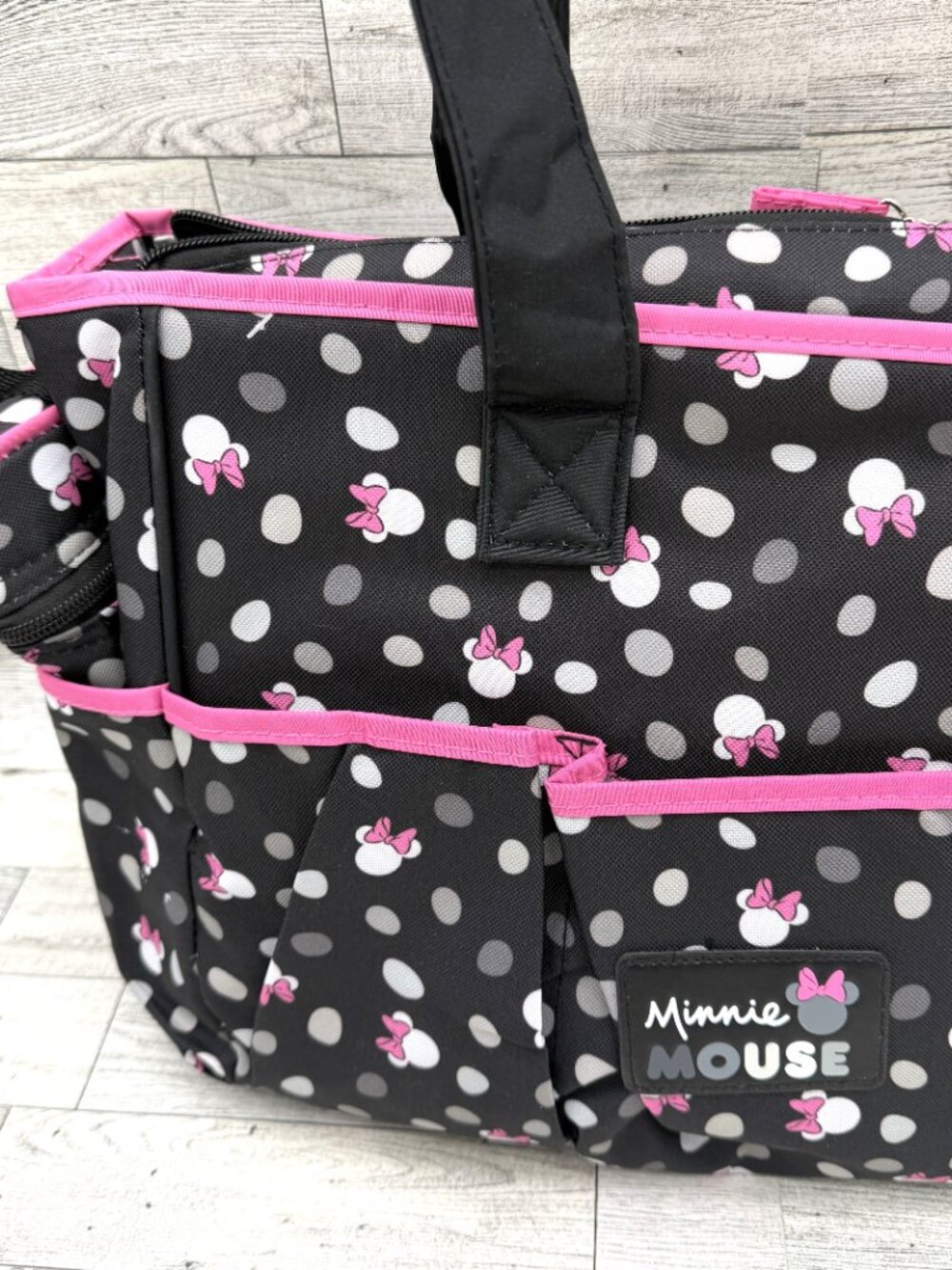 NWT Disney Baby Minnie Mouse Black Pink Gray & White 4-Piece Diaper Bag Gift Set - Picture 2 of 11